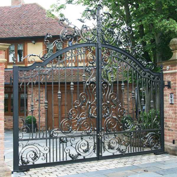 Rod Iron Gate3