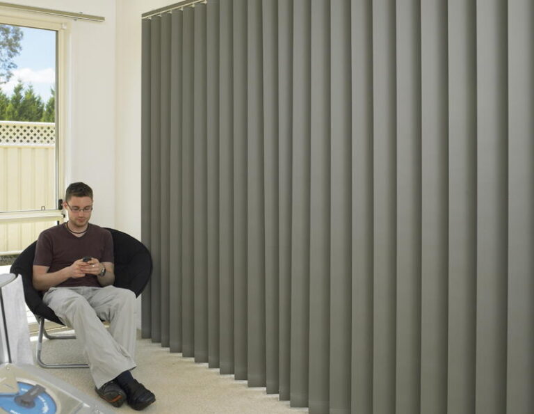 Vertical Window Blinds1