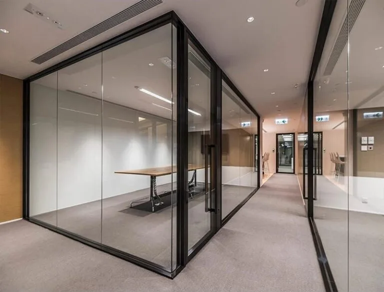 Modern Glass Partition Wall for Offices – Art Aluminum