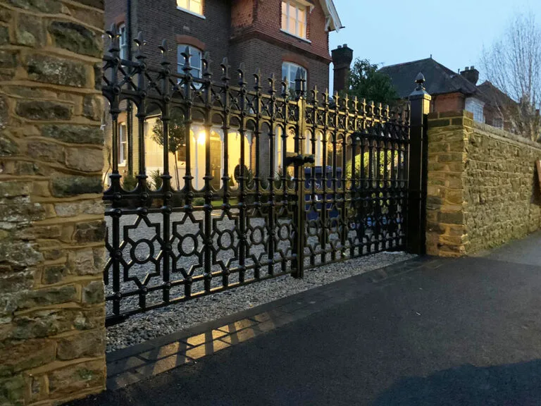 Rod-Iron-Gate1-768x576