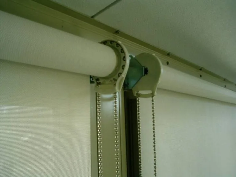 Rooler-blind-27-768x576